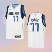 Camiseta Nino Dallas Mavericks Luka Doncic NO 77 Association Blanco