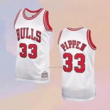 Camiseta Chicago Bulls Scottie Pippen NO 33 Mitchell & Ness 1997-98 Blanco2