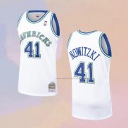 Camiseta Dallas Mavericks Dirk Nowitzki NO 41 Mitchell & Ness 1998-99 Blanco