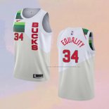 Camiseta Milwaukee Bucks Giannis Antetokounmpo NO 34 Earned Blanco